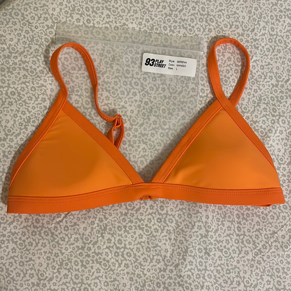 93PlayStreet bikini top in Mango